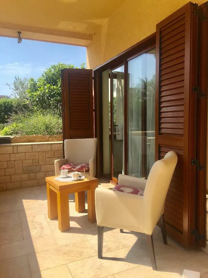 Stoja Apartment Πούλα